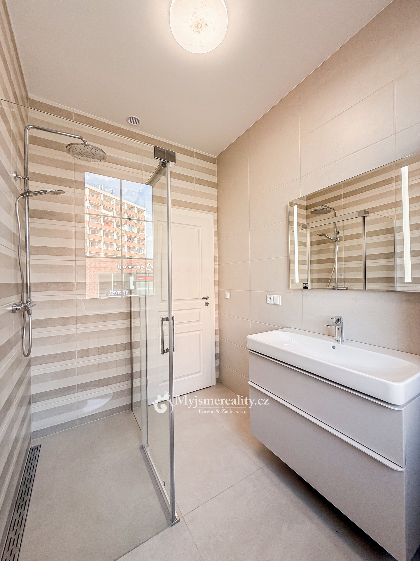 Fotografie k pronájmu nemovitosti