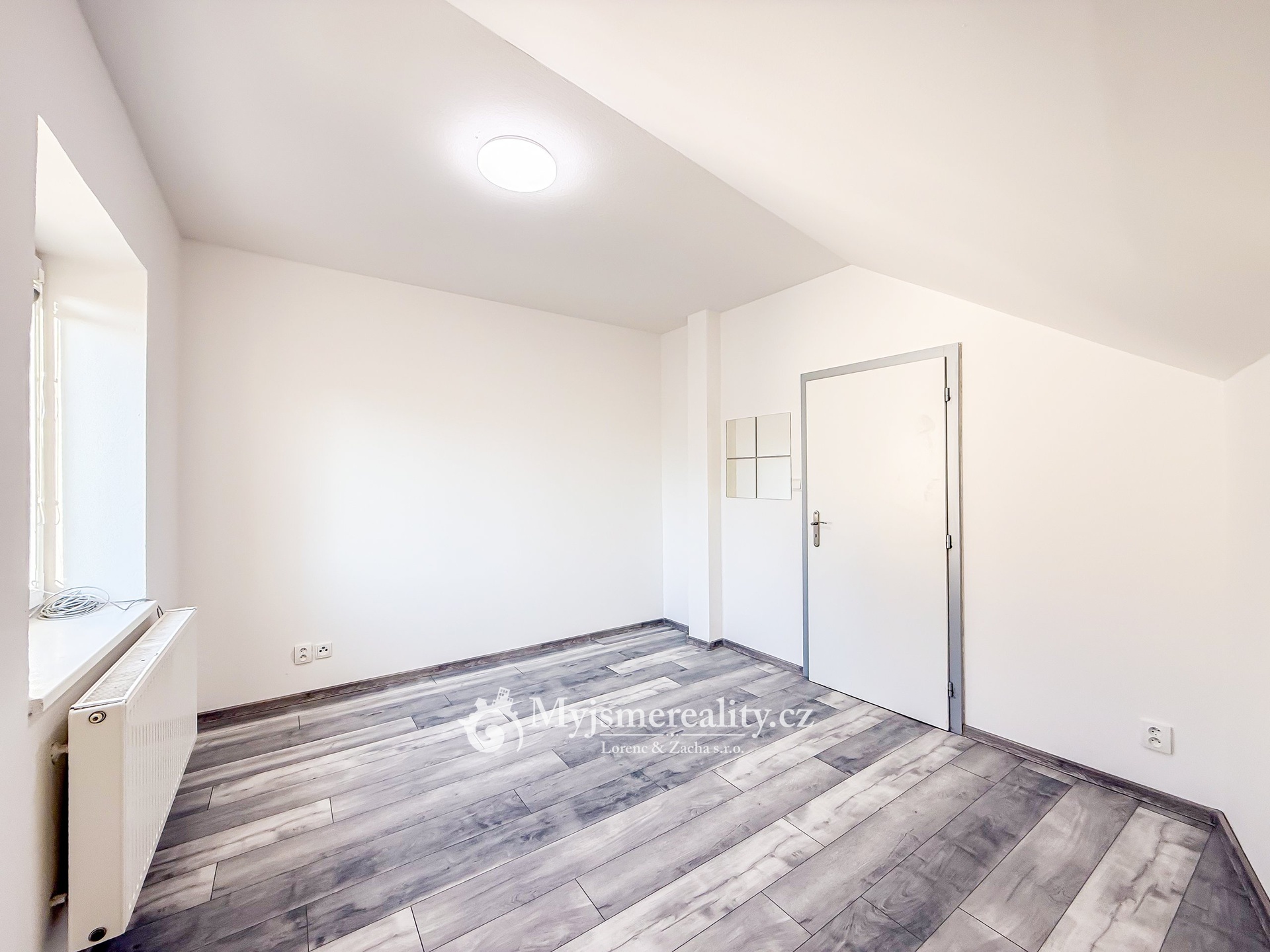 Fotografie k pronájmu nemovitosti