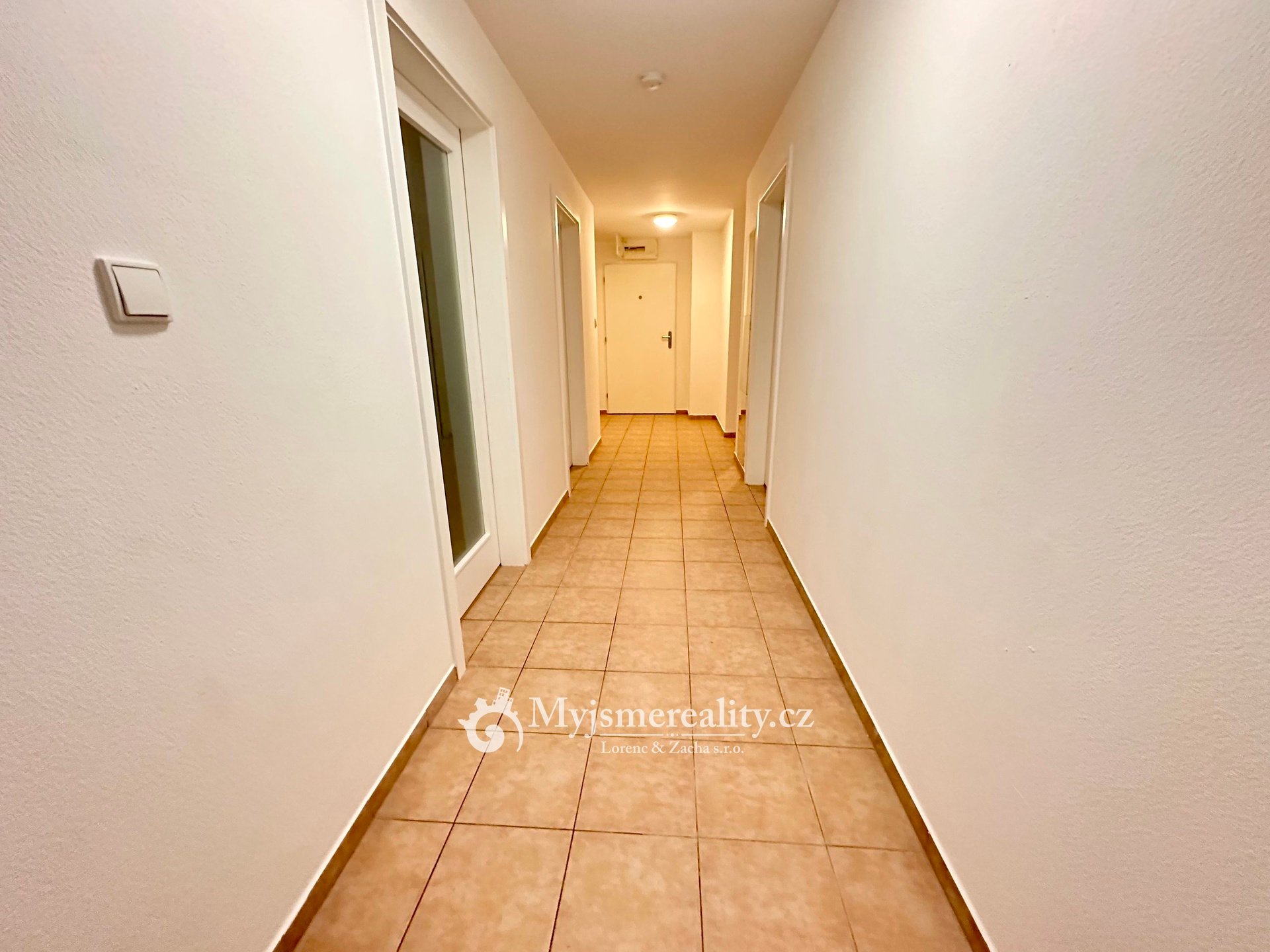 Fotografie k pronájmu nemovitosti