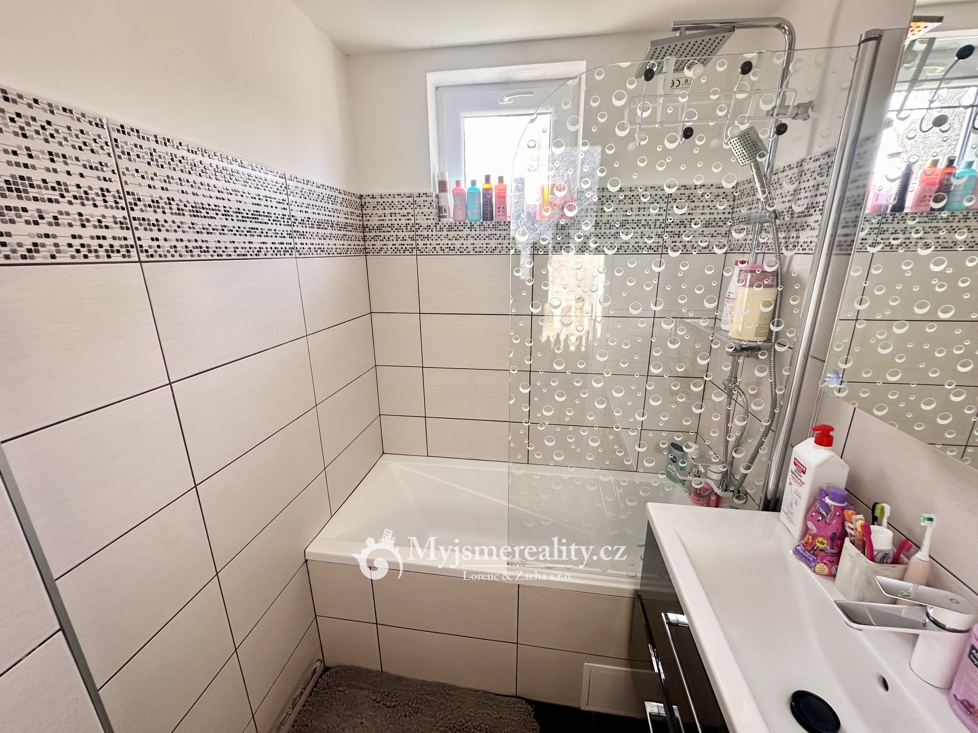 Fotografie k pronájmu nemovitosti