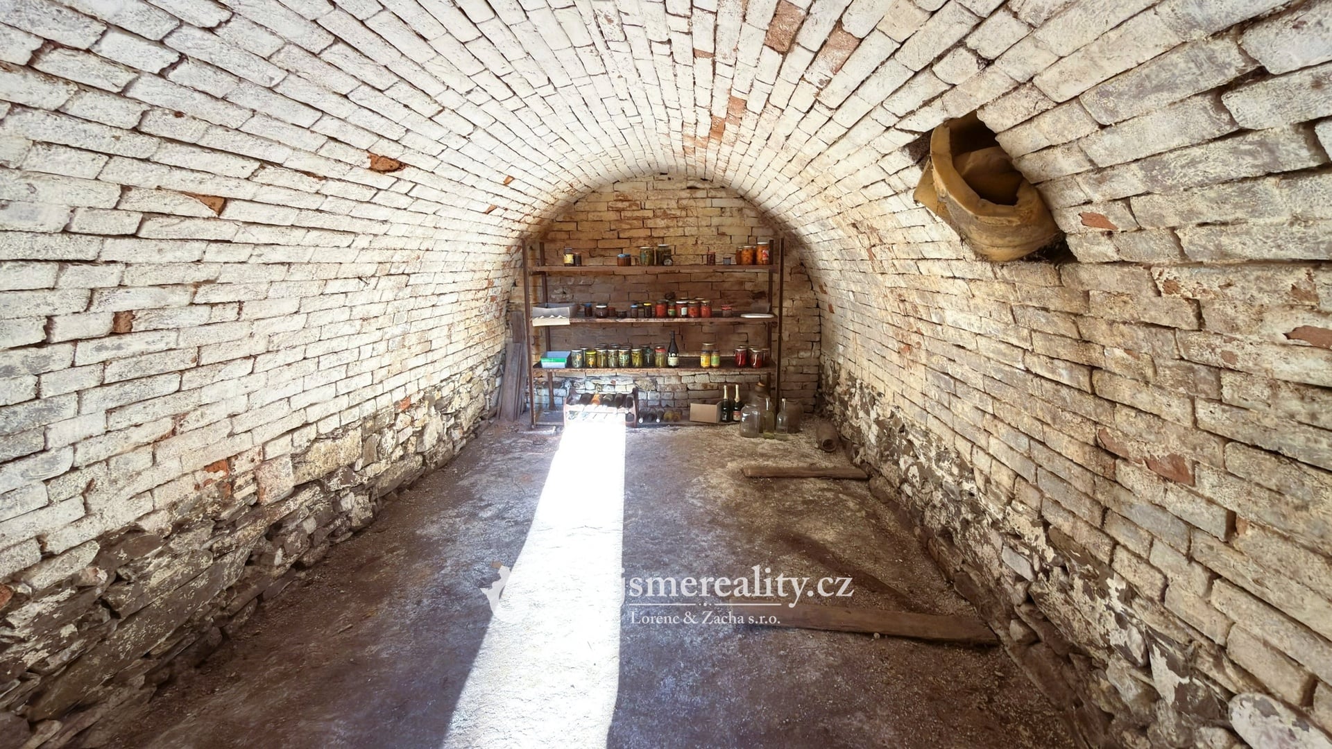 Fotografie k pronájmu nemovitosti